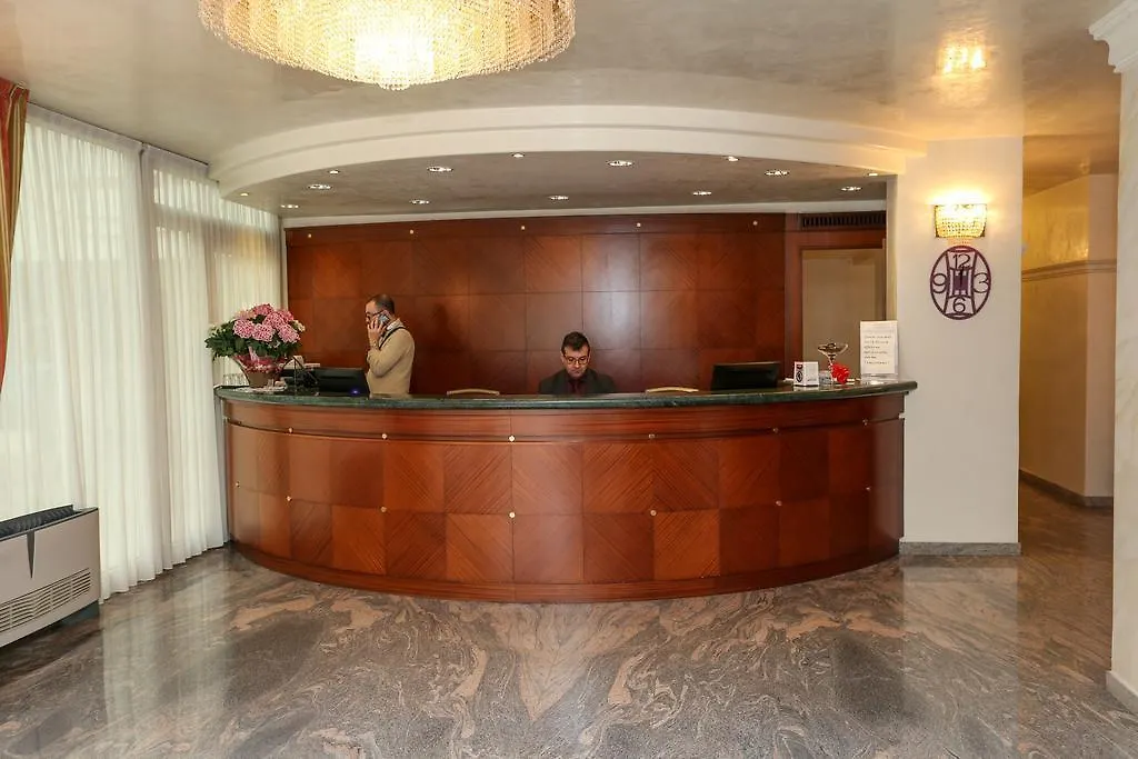 Hotel Gallia Palace Rimini 4*,  Włochy